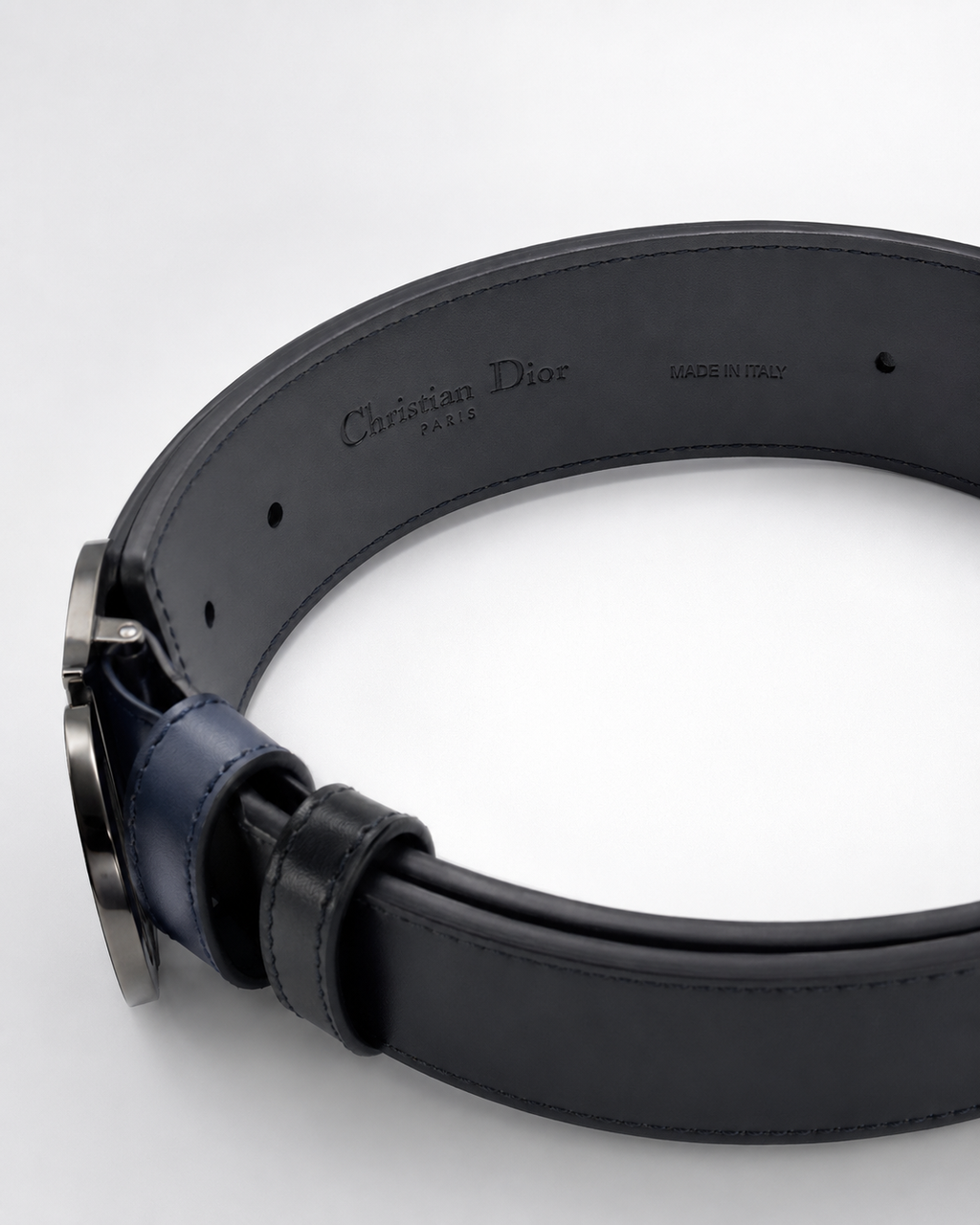 Black/ Dark blue/navy accents visible on inner or loop sections Reversible Dark Metal Buckle Belt - Product image 4