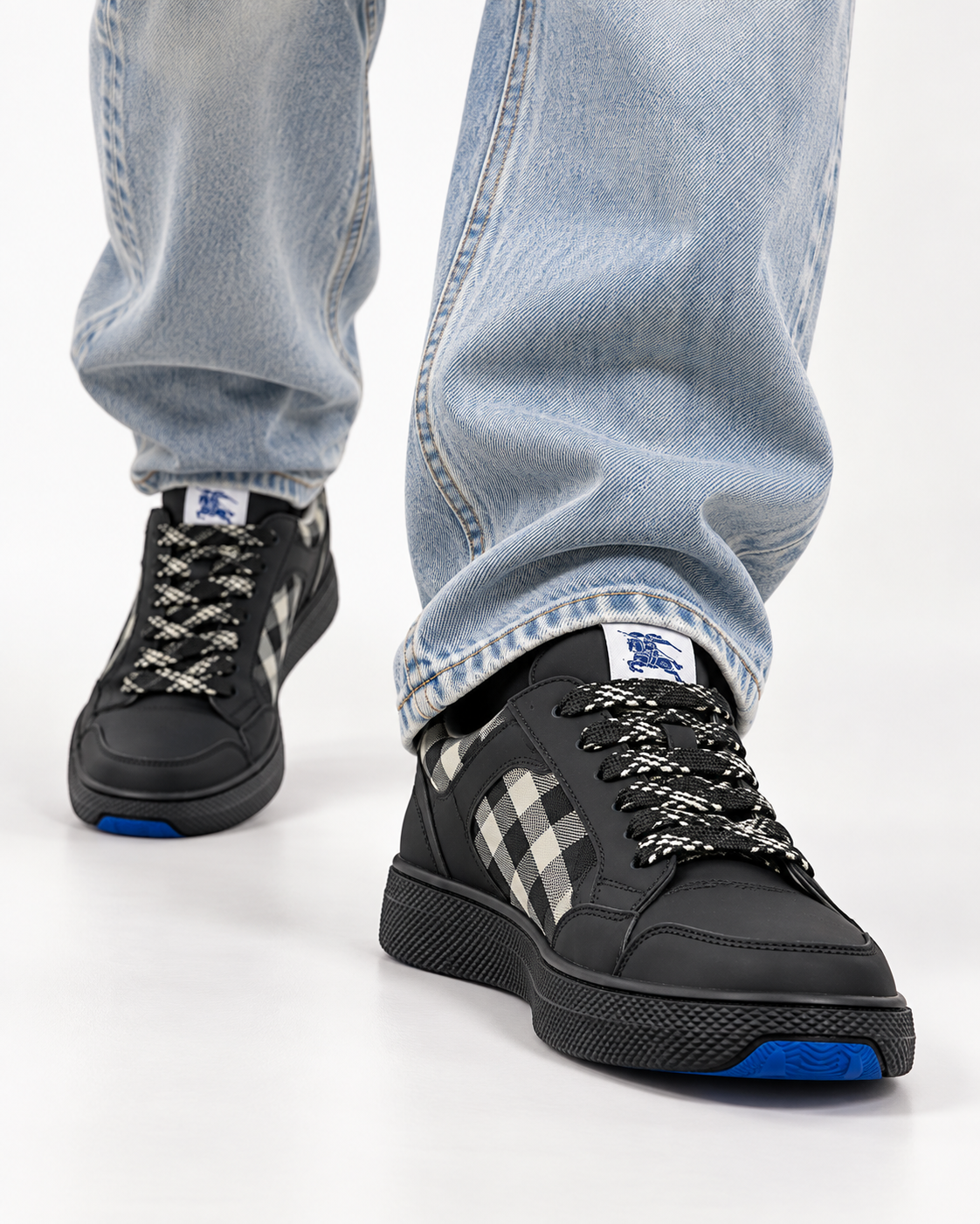 Men’s Black Check Low-Top Sneakers - Codex Image 22 Sept 2026, 14 19 31