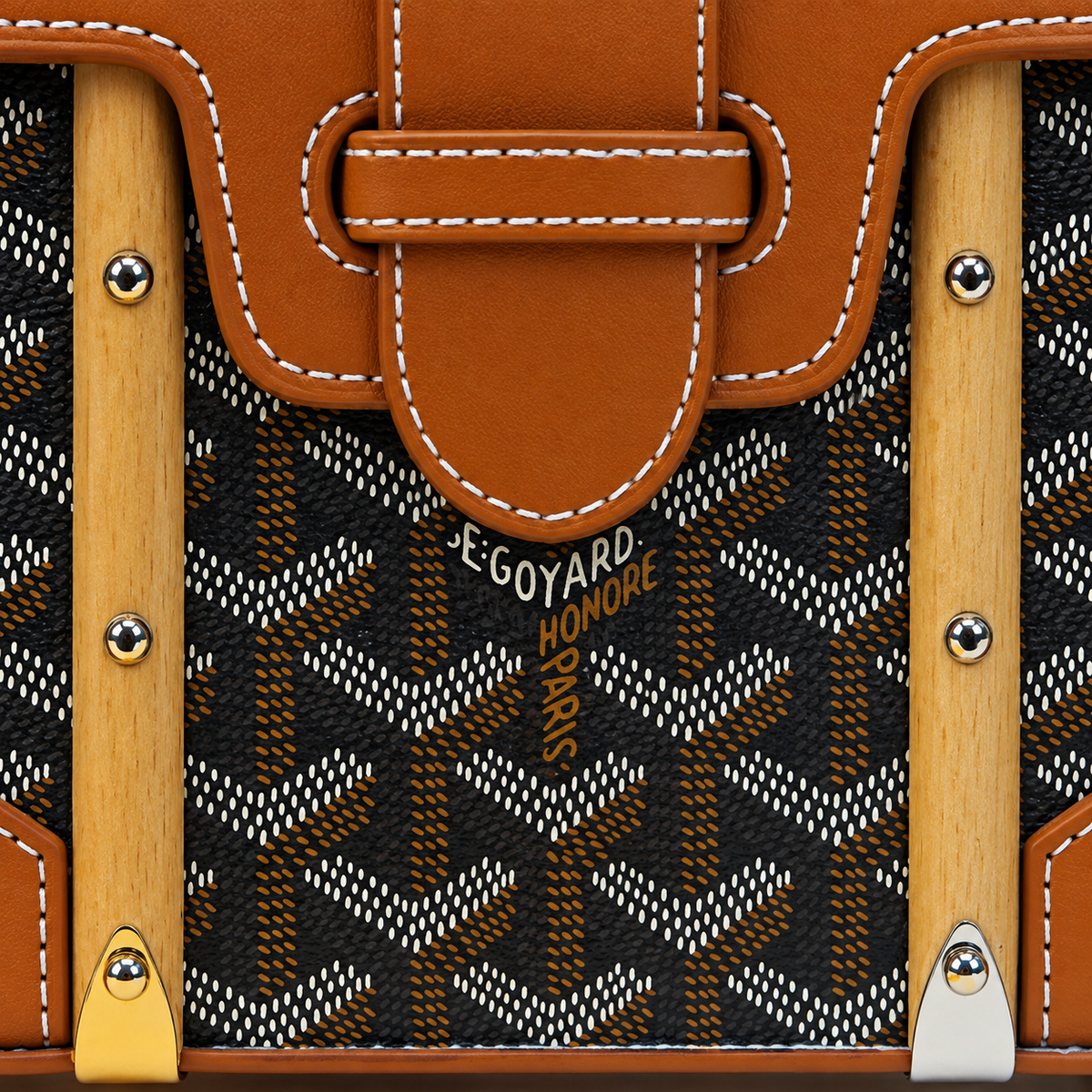 GY Tan & Black Monogram Wood-Handle Bag - image 7