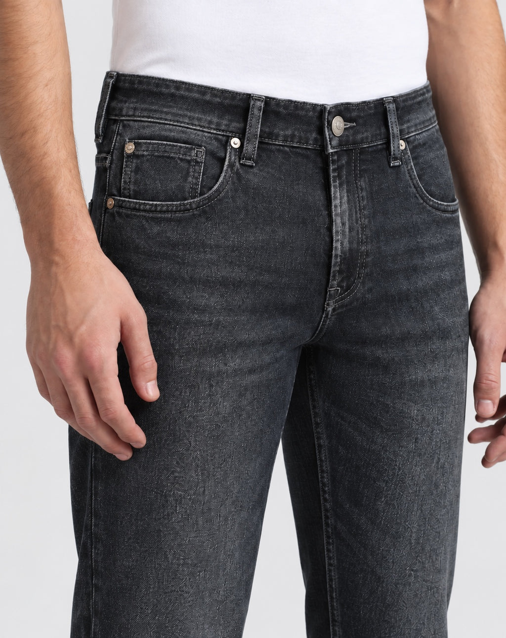 Men’s Patch-Pocket Straight-Fit Jeans – Dark Charcoal Black - front detail