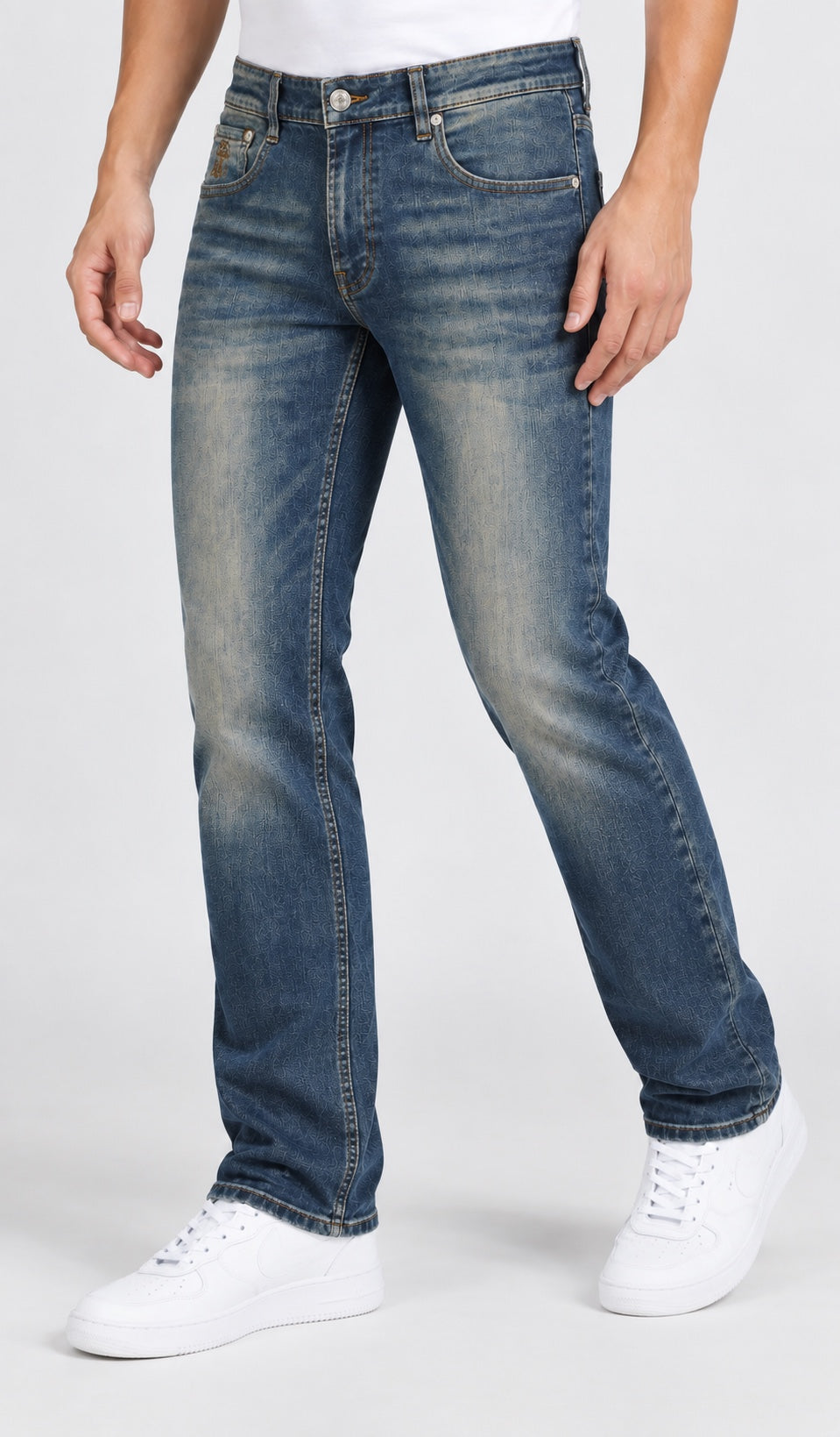 Men’s Straight-Fit Jeans – Vintage Blue - angled front