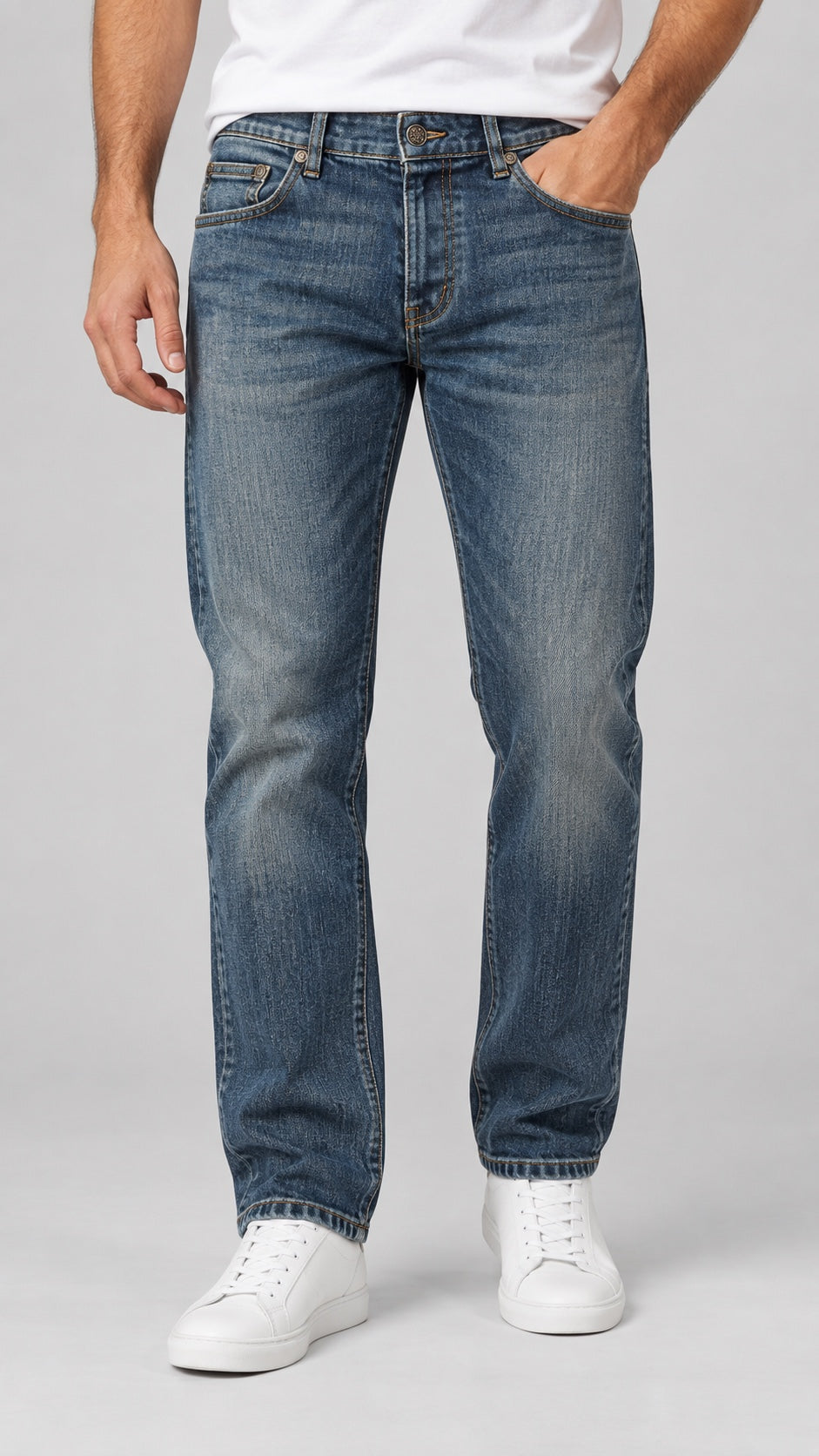 Men’s Straight-Fit Jeans – Vintage Indigo Blue - front view