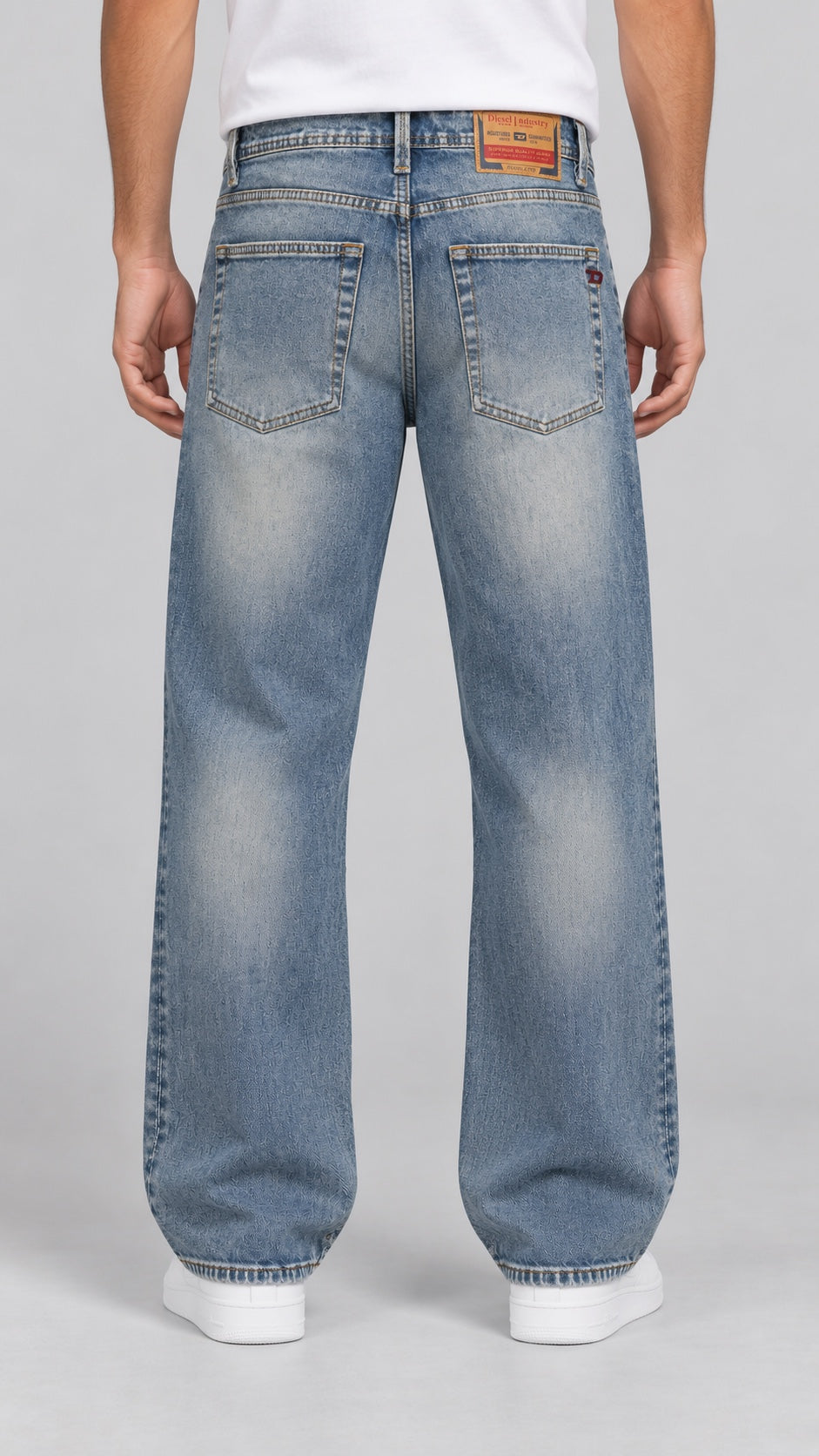 DSL — Men’s Wide-Bottom Straight-Fit Jeans – Light Vintage Blue — back