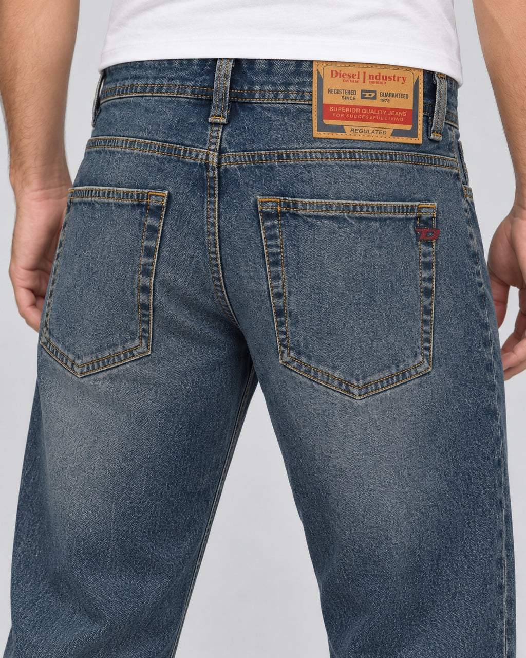DSL — Men’s Wide-Bottom Straight-Fit Jeans – Vintage Mid Indigo — back detail