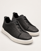 ZGN — Men’s Black Croc-Effect Slip-On Sneakers