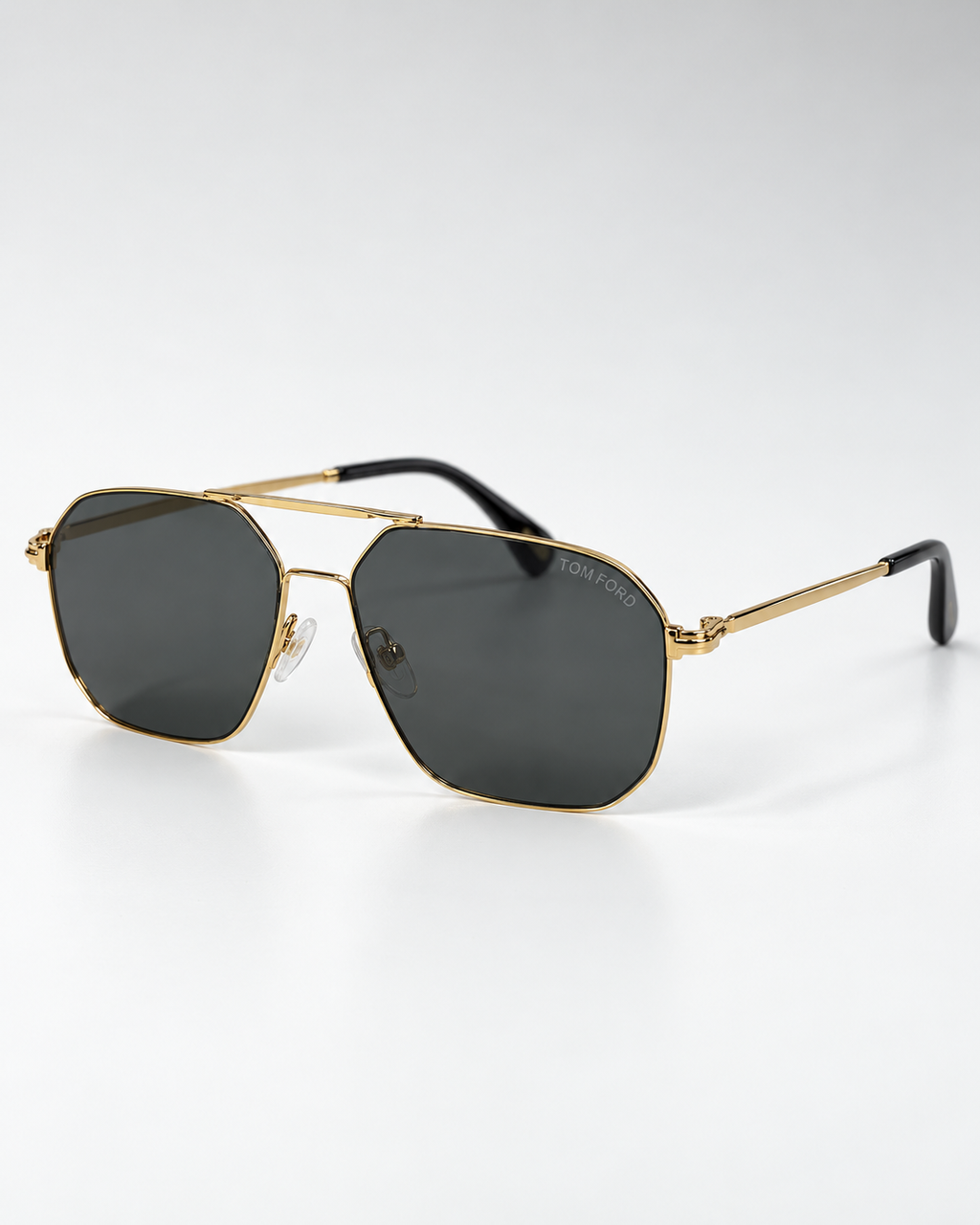 tom ford ft0852 28a gold navigator sunglasses — 45 degree product view