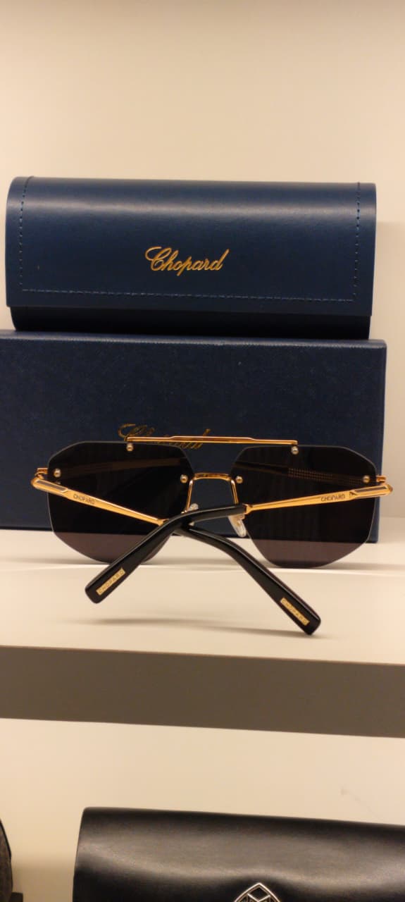 CHPD — Gold Smoke Geometric Rimless Sunglasses – Model 7