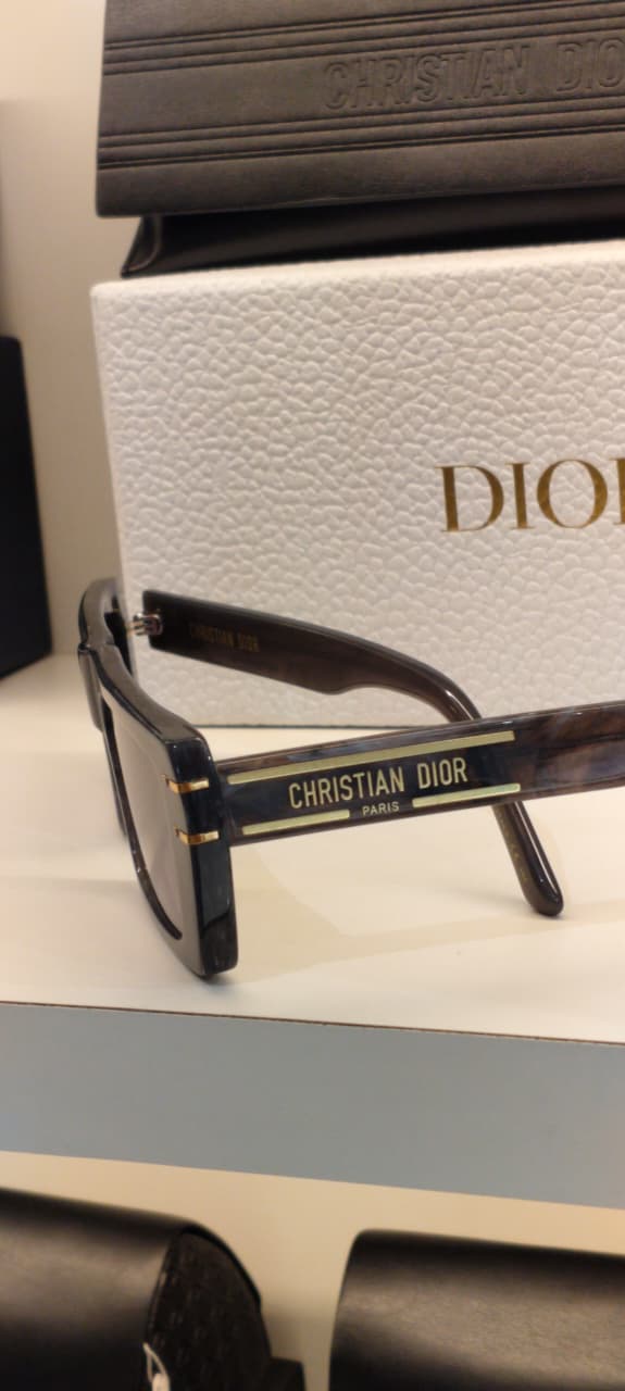CD — Black Purple Gradient Square Sunglasses – Model 1 - actual product 2