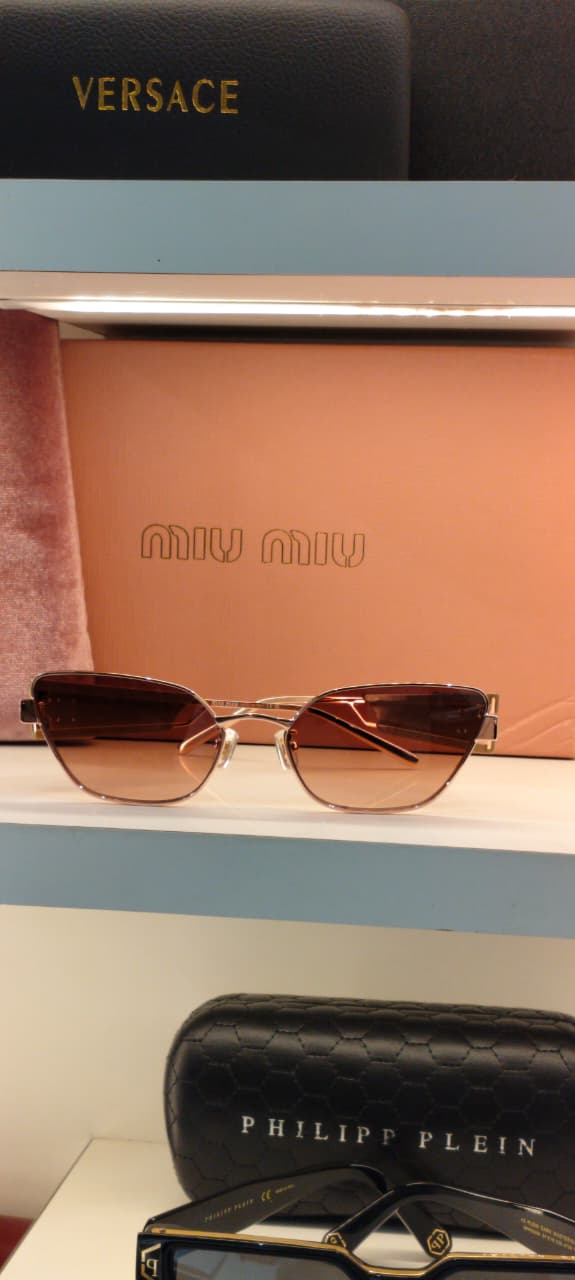 MM — Gold Brown Cat-Eye Sunglasses – Model 1 - actual product 1
