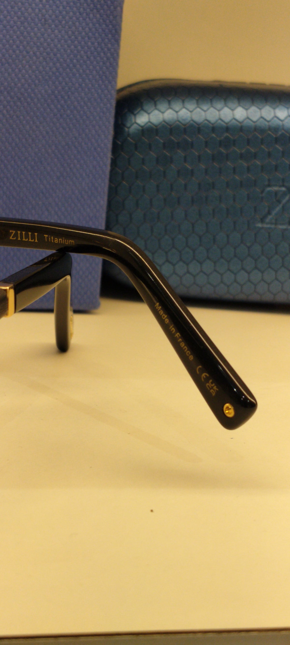 ZL — Gold Brown Rectangular Sunglasses – Model 3 - actual product photograph 2